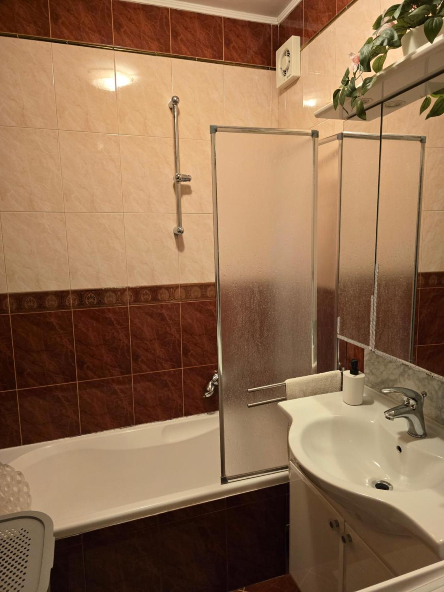 Apartamento Daisy Pula Exterior foto